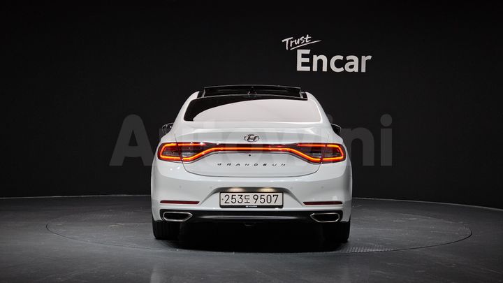 Hyundai Grandeur 2018 — 4