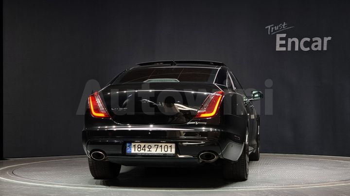 Jaguar XJ 2019 — 4