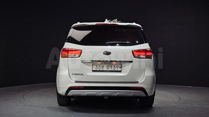 Kia Carnival 2017 — 4
