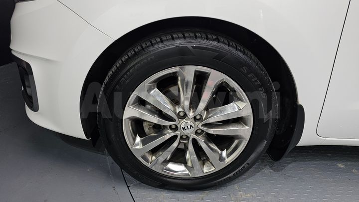 Kia Carnival 2017 — 5