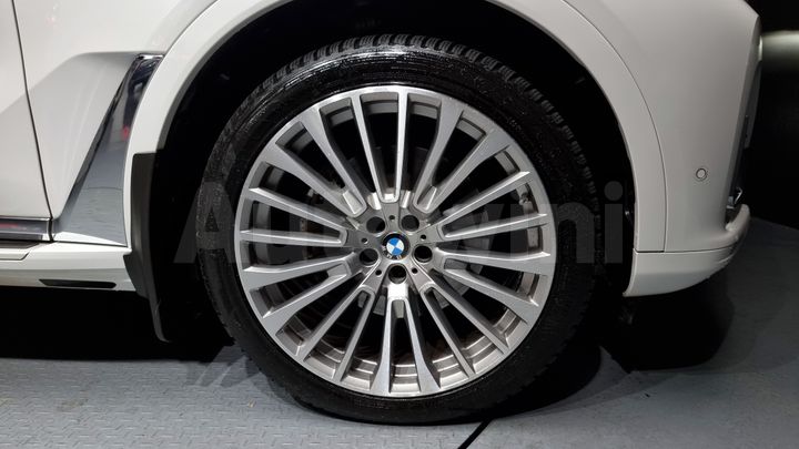 BMW X7 2021 — 5