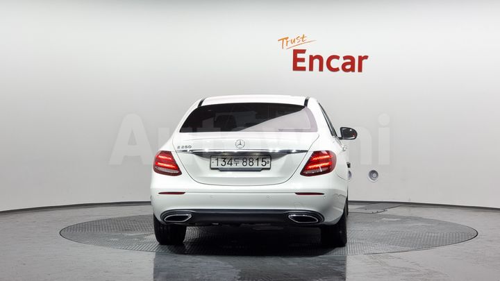 Mercedes Benz E Class 2020 — 4