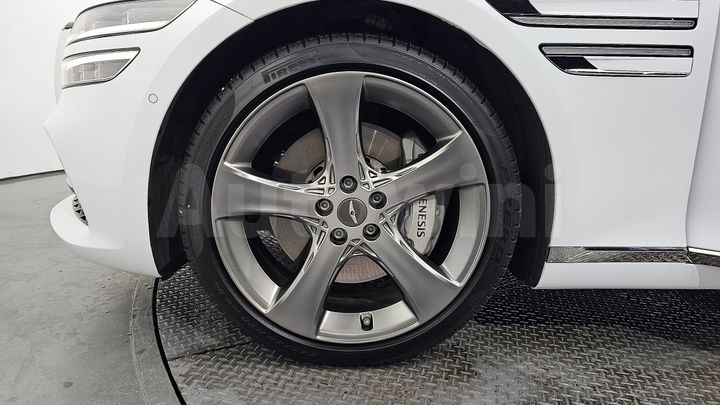 Genesis G80 2022 — 5