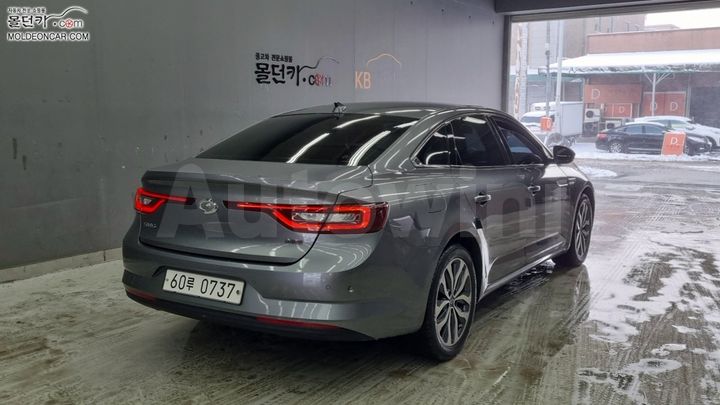 Renault SM6 2016 — 2