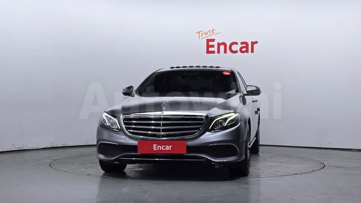 Mercedes Benz E Class 2019 — 3