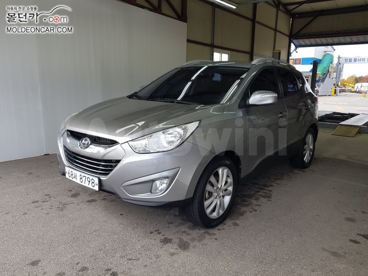 Hyundai Tucson 2010 — 2