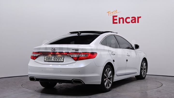 Hyundai Grandeur 2015 — 2