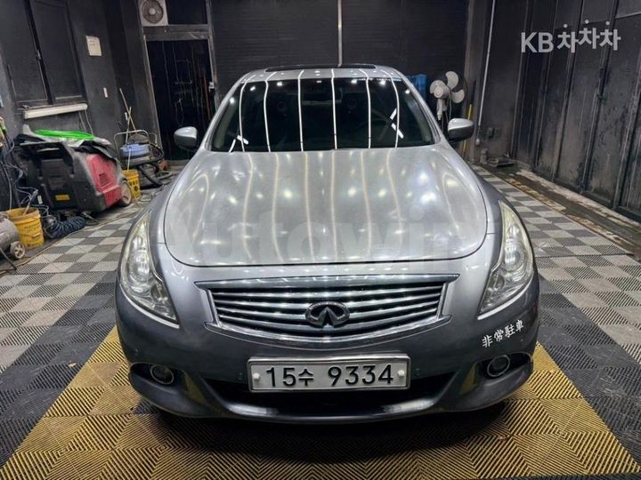Infiniti G