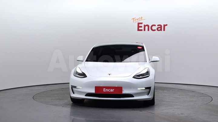 Tesla Model 3 2020 — 3
