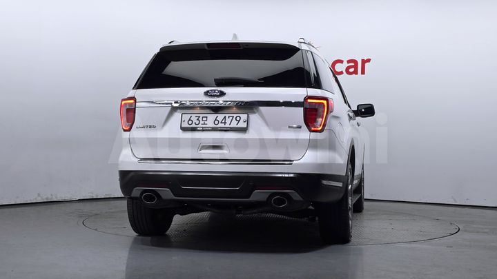 Ford Explorer 2019 — 4
