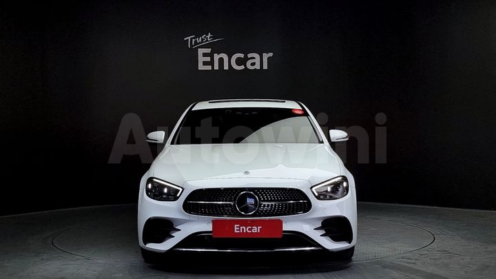 Mercedes-Benz E Class 2023 — 3