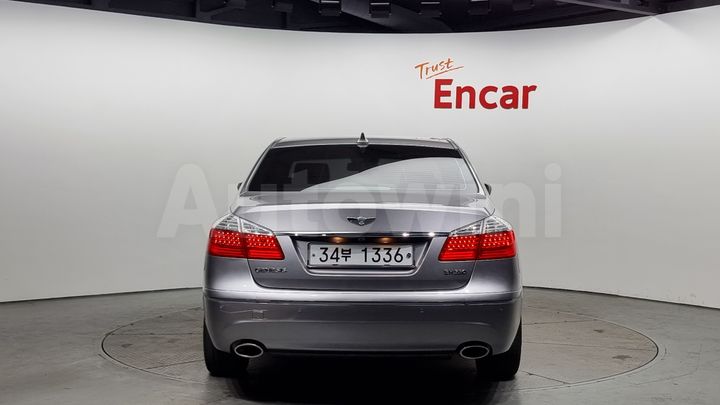 Hyundai Genesis 2008 — 4