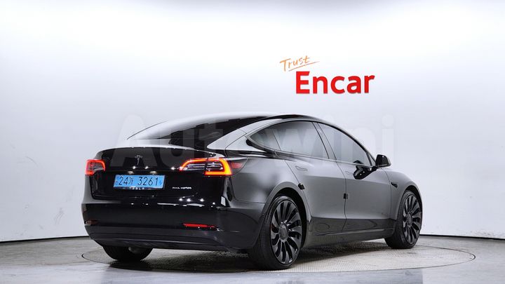 Tesla Model 3 2021 — 2