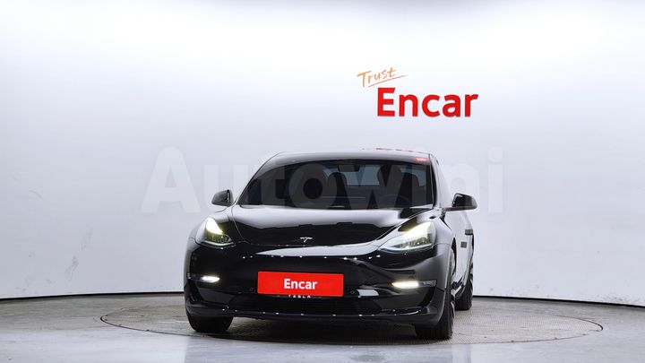 Tesla Model 3 2021 — 3