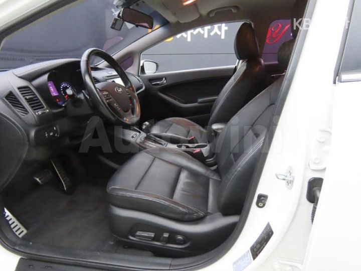 Kia K3 2013 — 5