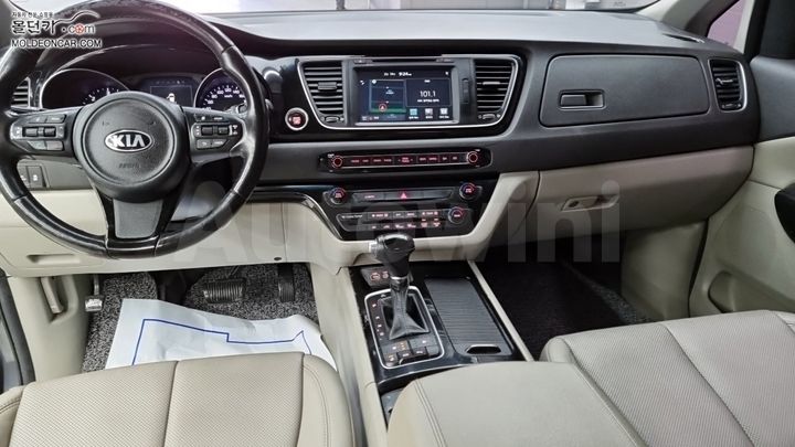 Kia Carnival 2015 — 5