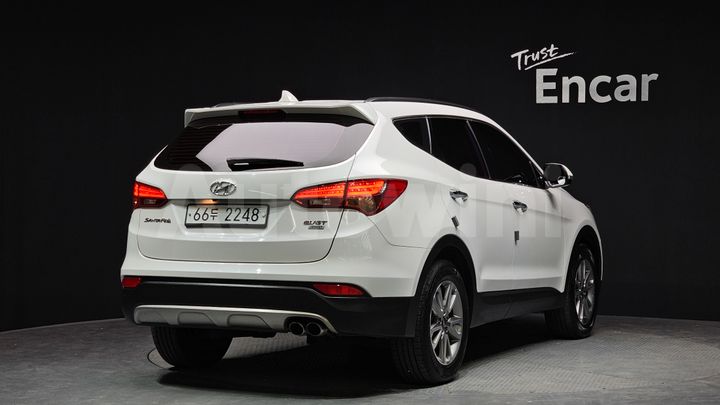 Hyundai SantaFe 2015 — 2