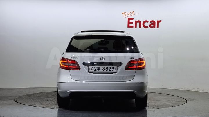 Mercedes Benz B Class 2015 — 4