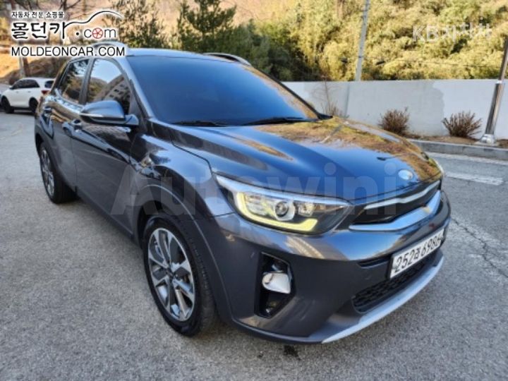 Kia Stonic 2020 — 2