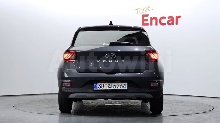 Hyundai Venue 2024 — 4