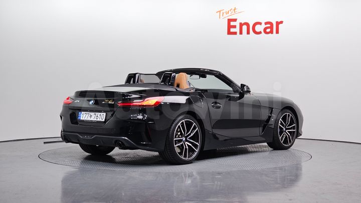 BMW Z4 2023 — 2