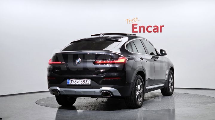BMW X4 2024 — 2