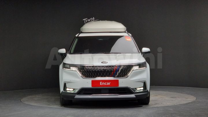 Kia Carnival 2021 — 3