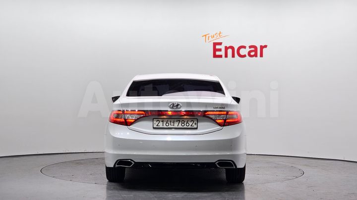 Hyundai Grandeur 2015 — 4