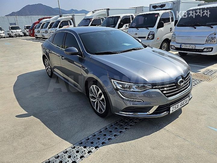 Renault SM6 2016 — 2