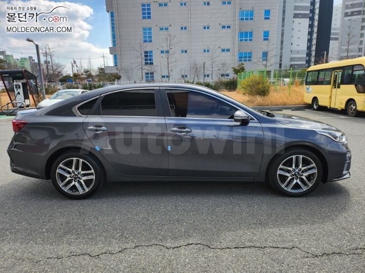 Kia K3 2018 — 3