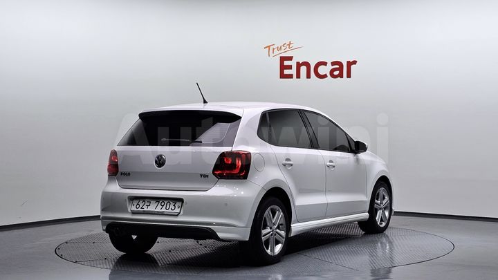 Volkswagen Polo 2014 — 2