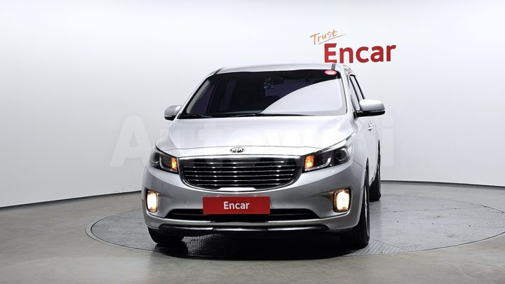Kia Carnival 2017 — 3