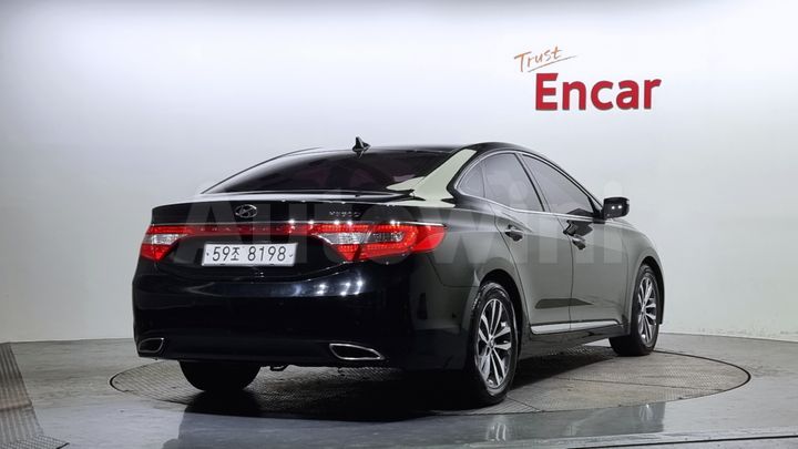 Hyundai Grandeur 2011 — 2