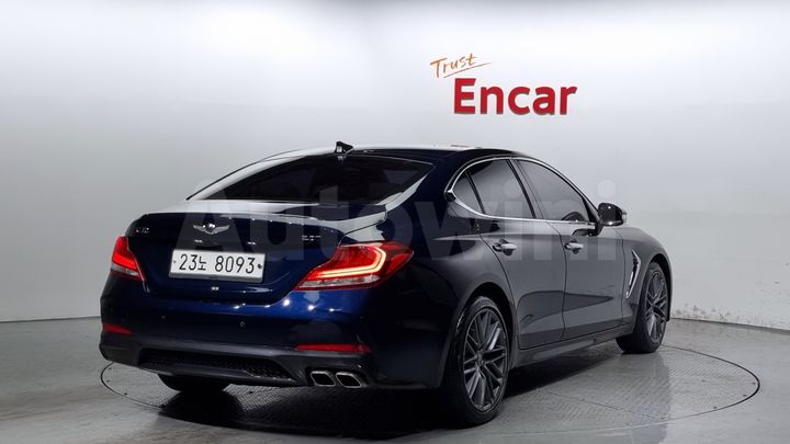 Genesis G70 2018 — 2