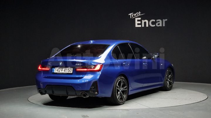 BMW 3 Series 2023 — 2