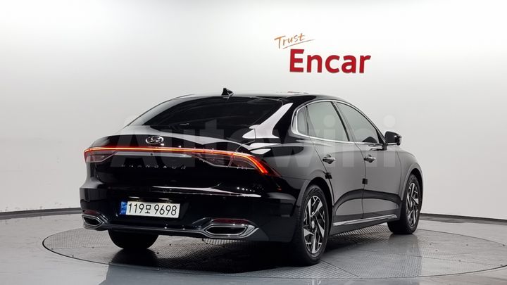 Hyundai Grandeur 2022 — 2