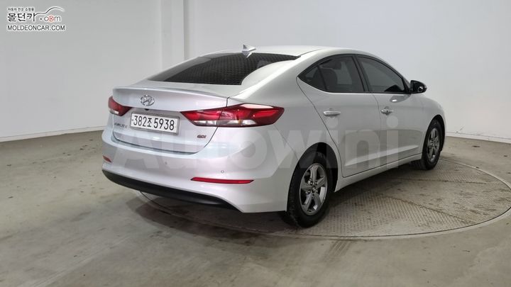Hyundai Avante 2015 — 2