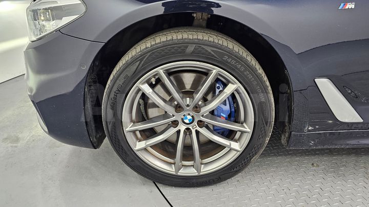 BMW 5 Series 2018 — 5