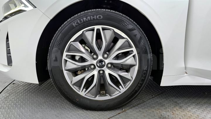Kia K5 2020 — 5