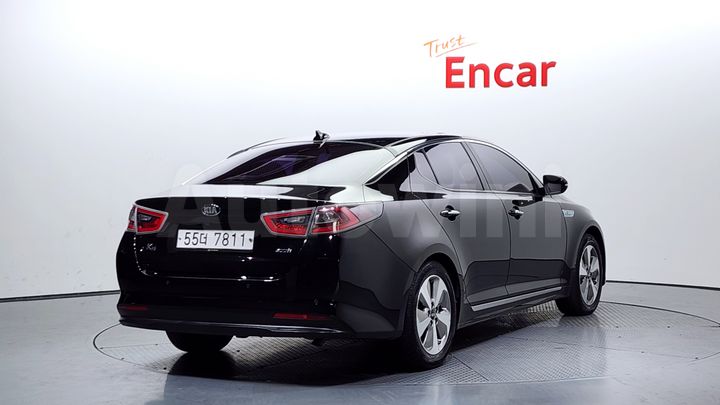 Kia K5 2015 — 2