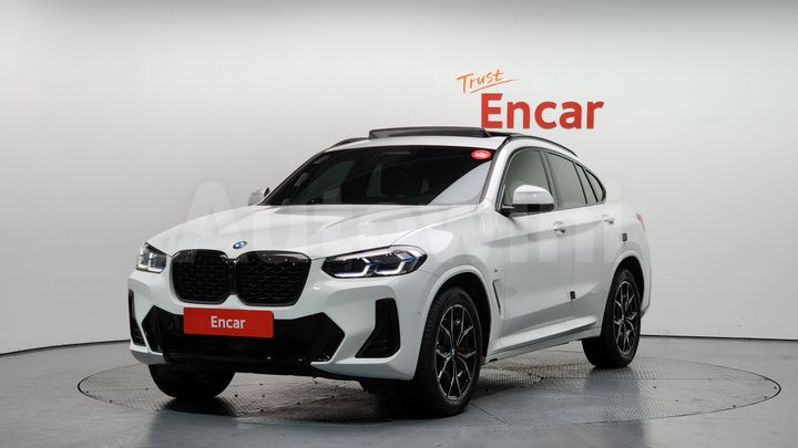 BMW X4 2023 — 2