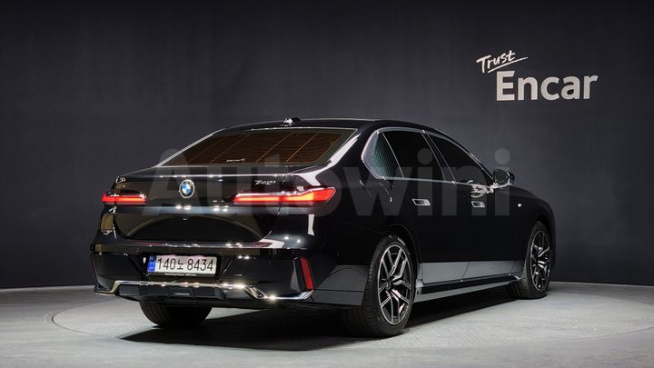 BMW 7 Series 2023 — 2
