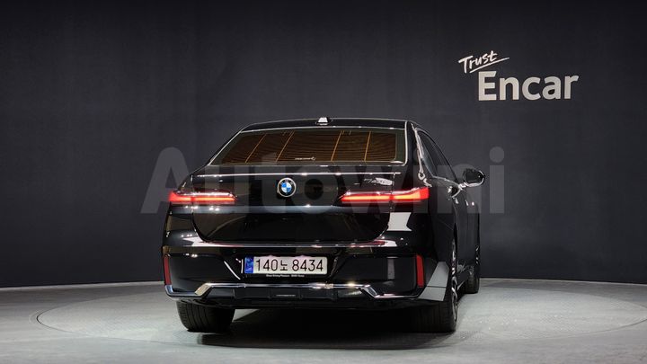 BMW 7 Series 2023 — 4