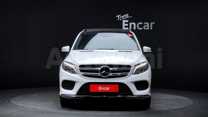 Mercedes Benz GLE Class 2017 — 3