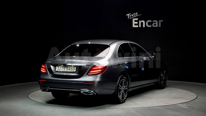 Mercedes Benz E Class 2020 — 2