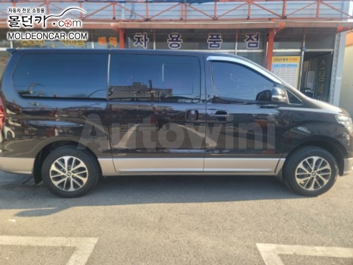 Hyundai Starex 2018 — 3