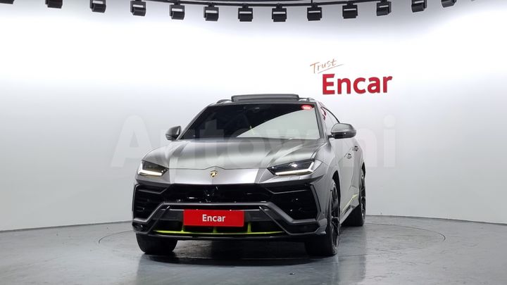 Lamborghini Urus 2022 — 3
