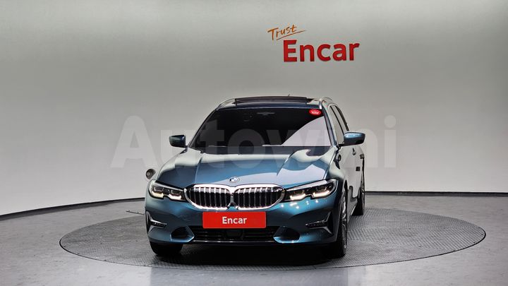 BMW 3 Series 2021 — 3