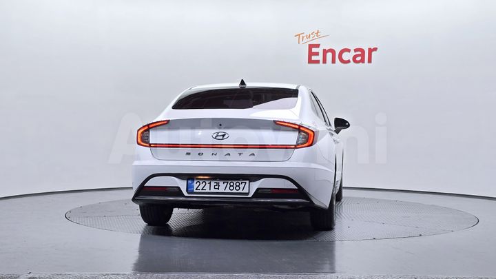 Hyundai Sonata 2021 — 4