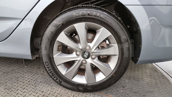 Hyundai Accent 2018 — 5